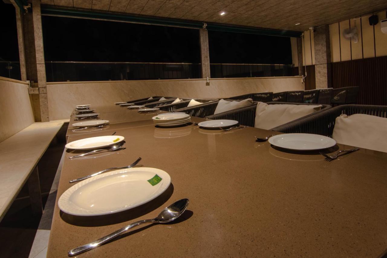 Hotel Bay Laurel Retreat Faridabad Exterior photo
