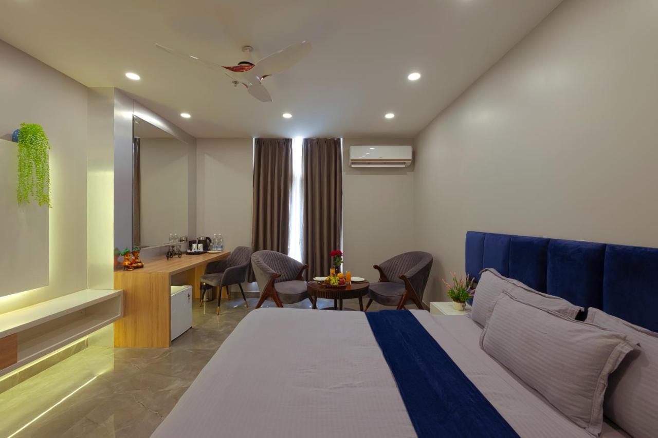 Hotel Bay Laurel Retreat Faridabad Exterior photo
