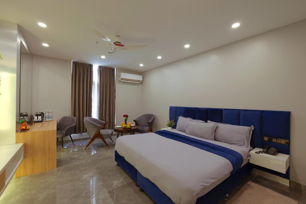 Hotel Bay Laurel Retreat Faridabad Exterior photo