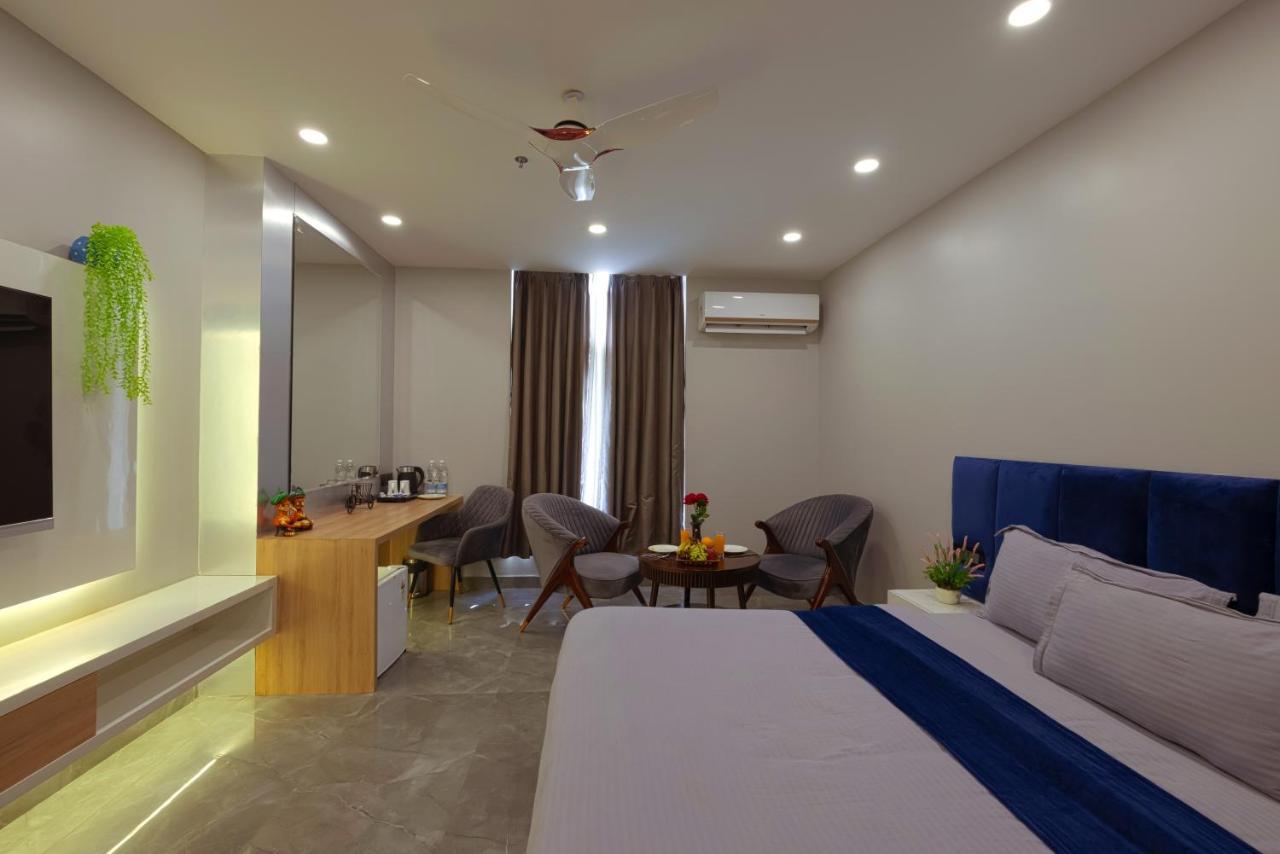 Hotel Bay Laurel Retreat Faridabad Exterior photo