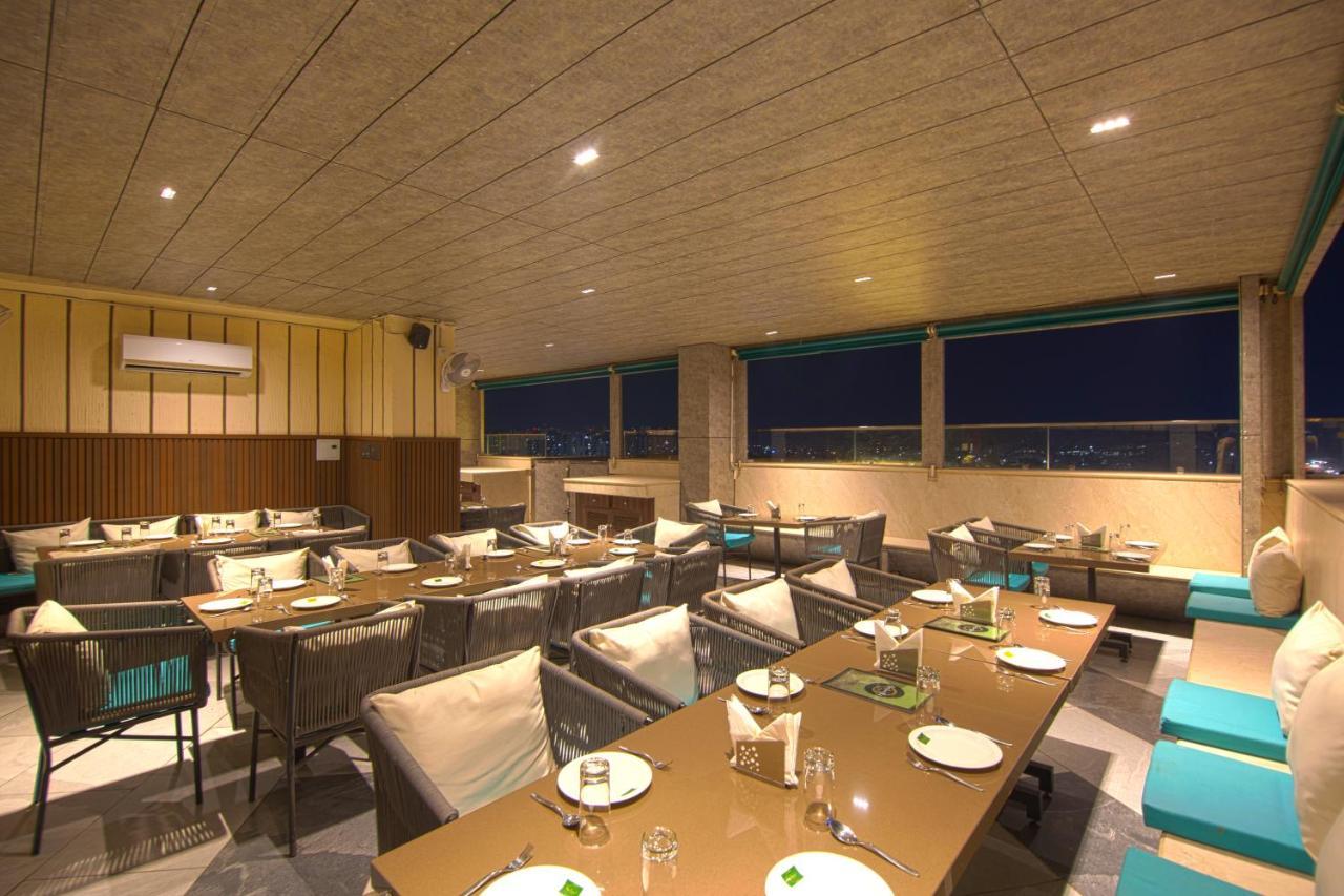 Hotel Bay Laurel Retreat Faridabad Exterior photo