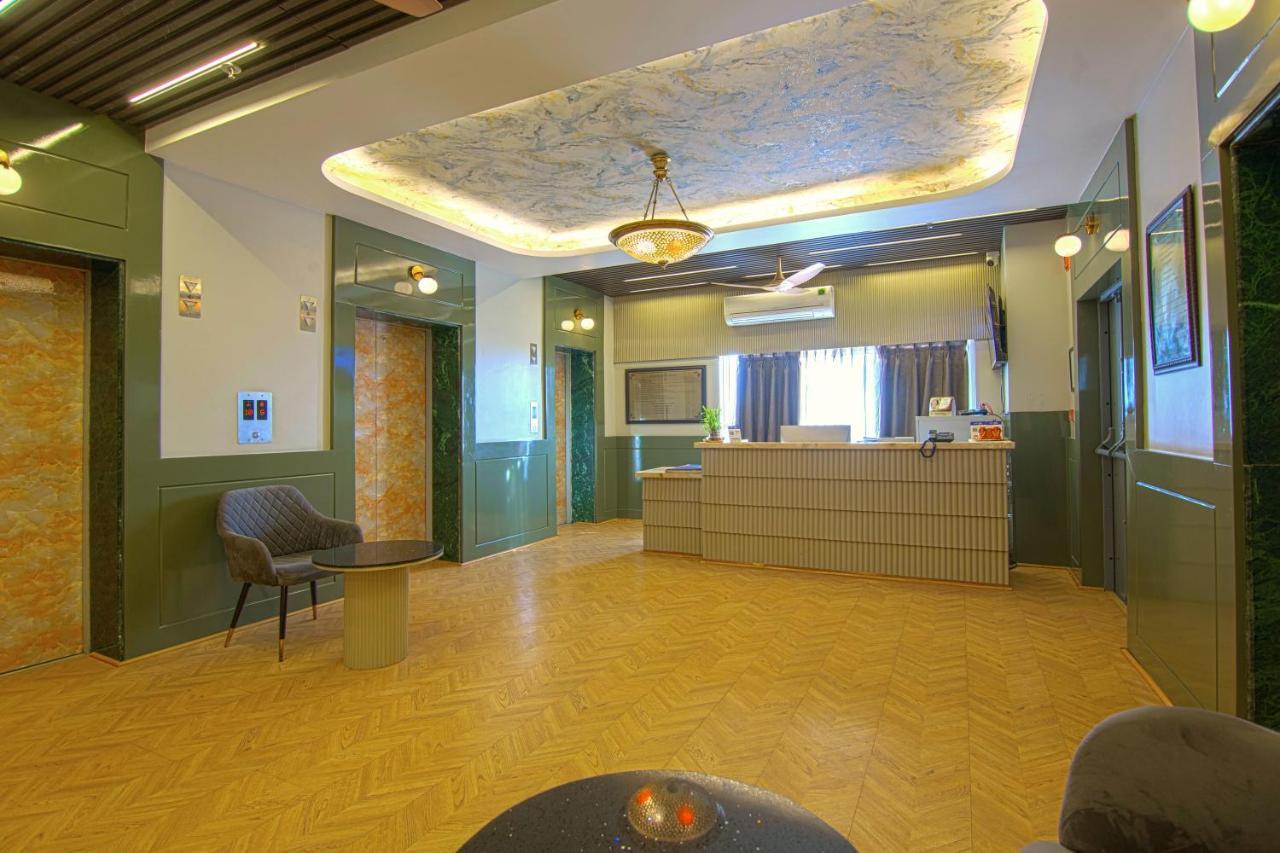 Hotel Bay Laurel Retreat Faridabad Exterior photo